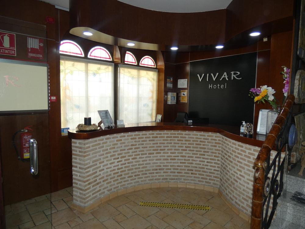 Hotel Vivar Grinon Exterior photo